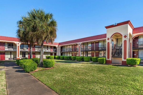 Red Roof Inn Montgomery - Midtown image 2