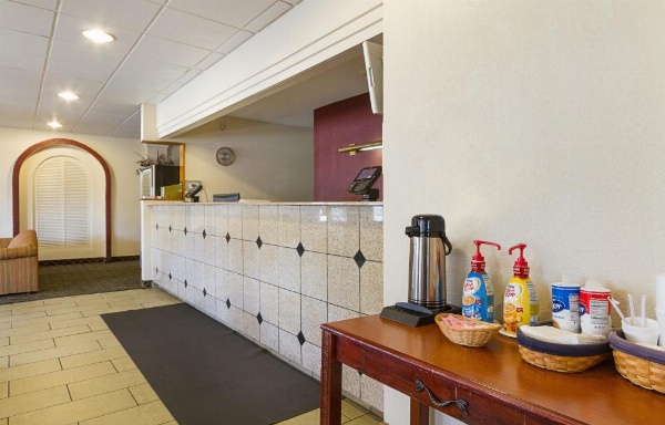 Red Roof Inn Montgomery - Midtown image 9